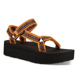 🌈Universal Manressa Fringe Platform